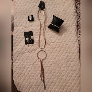 Trend Blend Fashion Jewelry Set